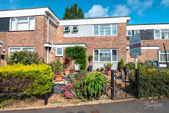3 Bedroom Terraced House For Sale In Upton Road, Ryde, PO33