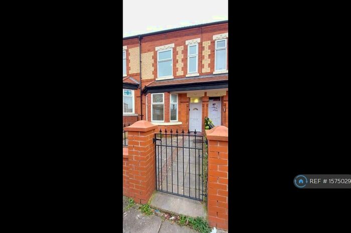 3 Bedroom Terraced House To Rent In Manley Street, Salford, M7