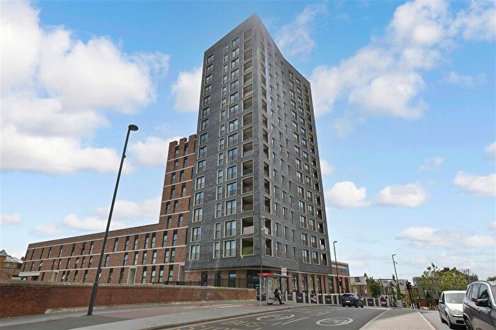1 Bedroom Flat For Sale In Hoe Street, Walthamstow, E17