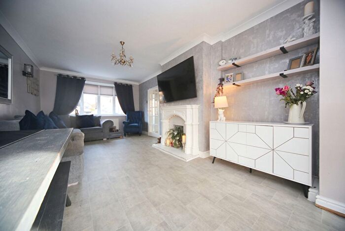 3 Bedroom Semi-Detached House For Sale In Woodlands Drive, Shevington, WN6