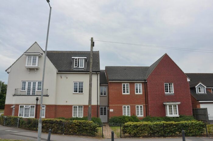 2 Bedroom Flat To Rent In Boscombe Road, Amesbury, Salisbury, SP4
