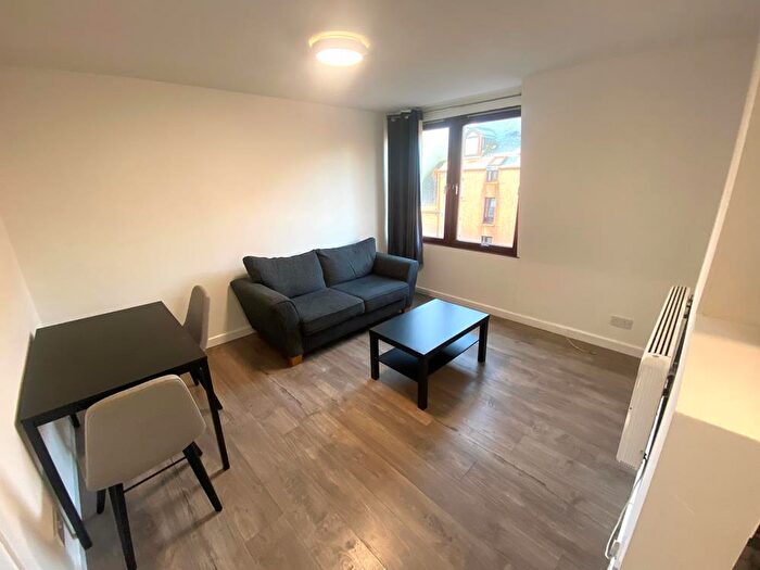 1 Bedroom Flat To Rent In George Street, Top Floor, AB25