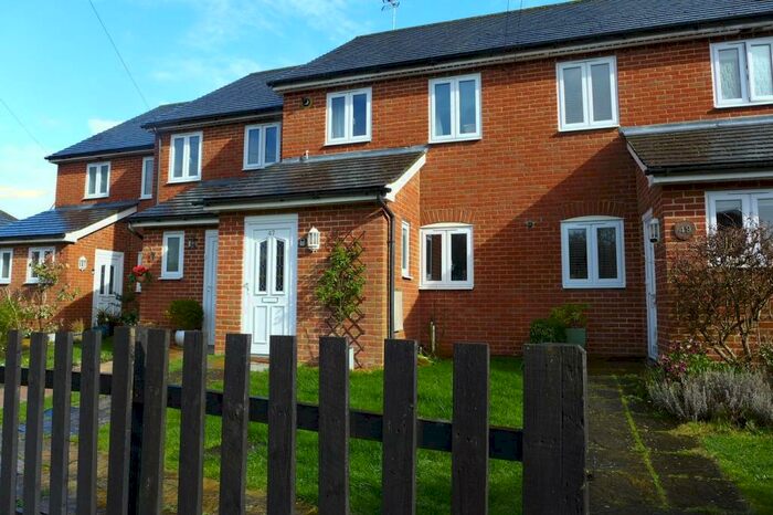 2 Bedroom Terraced House To Rent In Holt Lane, Hook, RG27