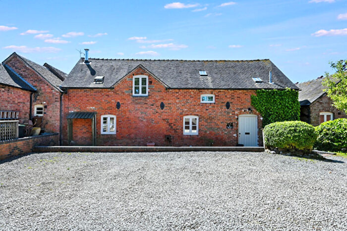 4 Bedroom Barn Conversion For Sale In Thurvaston Lane, Longford, DE6