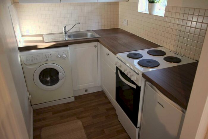 Studio To Rent In Tremona Court, Southampton, SO16