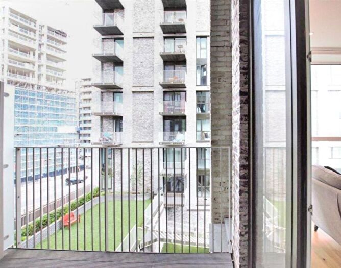 1 Bedroom Flat To Rent In Thanet Tower, Caxton Street North, London, E16