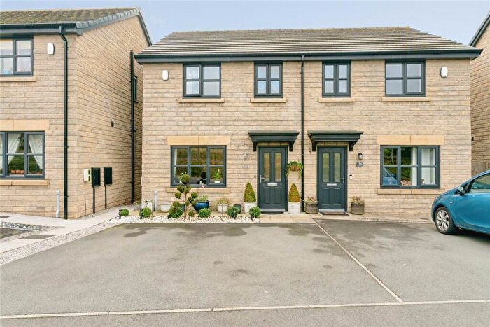 3 Bedroom Semi Detached House For Sale In Windermere Avenue, Colne, Lancashire, BB8