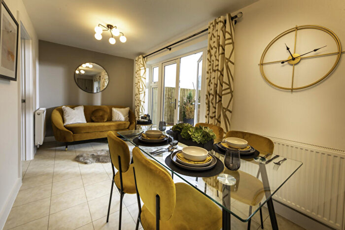 3 Bedroom Detached House For Sale In South Ella Way, Kirk Ella, Hull, HU10