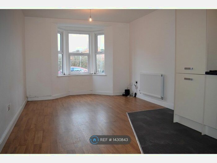 1 Bedroom Flat To Rent In Albert Road, Wellingborough, NN8