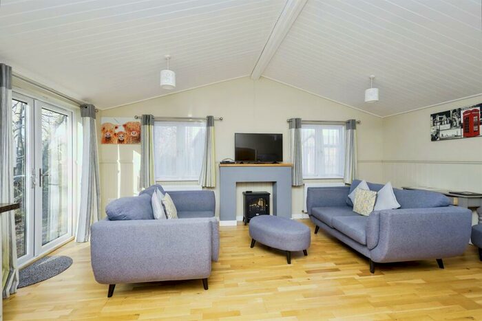 2 Bedroom Detached Bungalow For Sale In Hailsham Road, Stone Cross, Pevensey, BN24