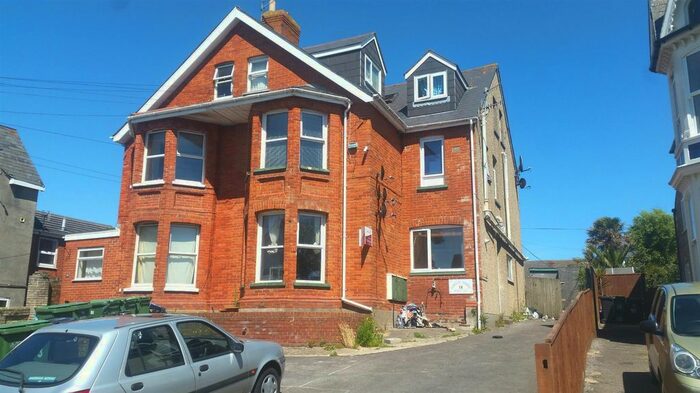 2 Bedroom Flat To Rent In Franklin Road, Weymouth, DT4