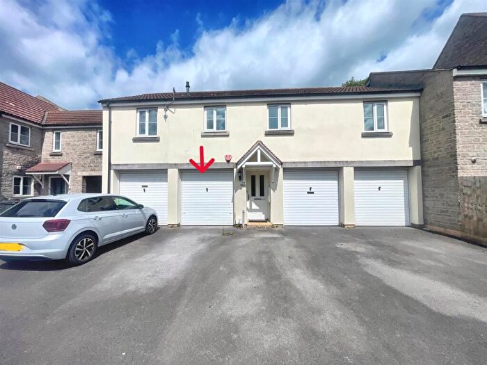 2 Bedroom Coach House For Sale In Worle Moor Road, Weston-Super-Mare, BS24