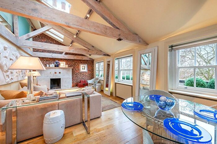 3 Bedroom Flat To Rent In Hyde Park Square, Notting Hill, W2