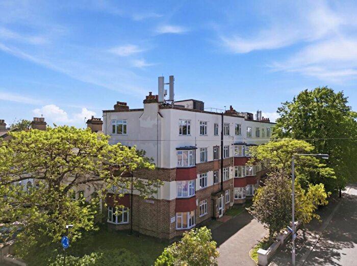 1 Bedroom Flat For Sale In Egerton Court, Leytonstone, E11