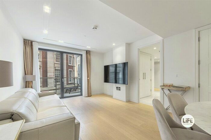 3 Bedroom Flat To Rent In Lincoln Square, Portugal Street, London, WC2A