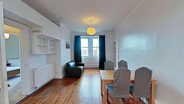 1 Bedroom Flat To Rent In Broughton Road, Edinburgh, EH7