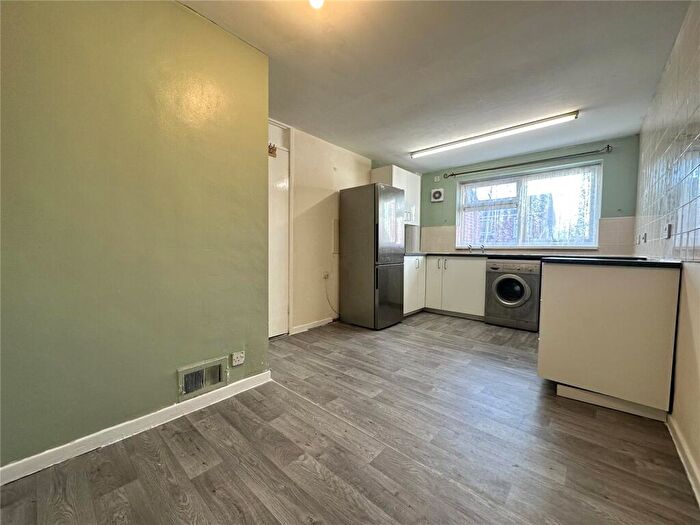 3 Bedroom Terraced House To Rent In Woodsley Green, Leeds, West Yorkshire, LS6