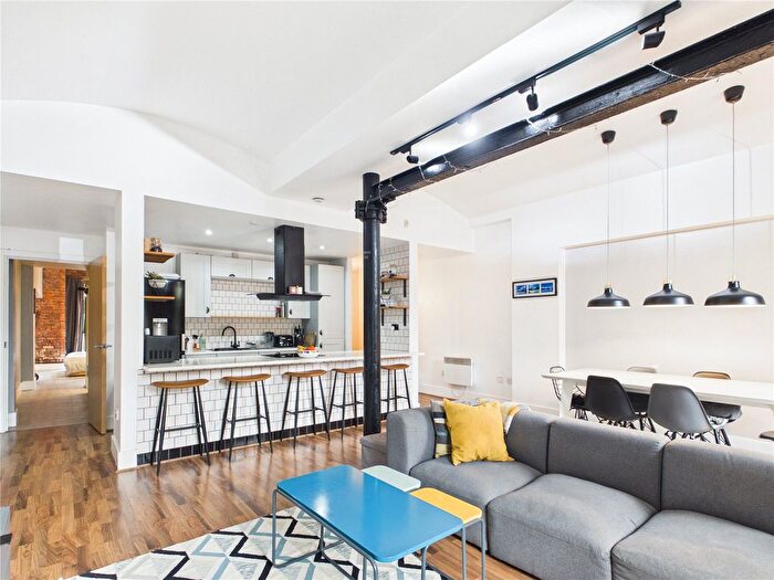 2 Bedroom Flat For Sale In Macintosh Mills, Cambridge Street, Manchester, M1