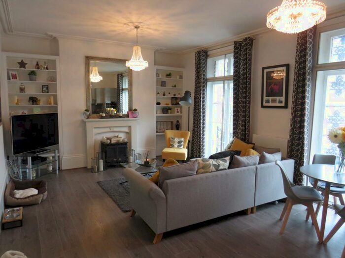 2 Bedroom Flat To Rent In Dale Street, Leamington Spa, CV32