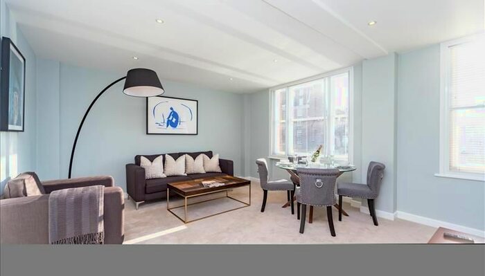 2 Bedroom Flat To Rent In Hill Street, Mayfair, W1J