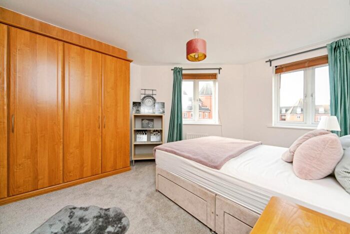 2 Bedroom Flat For Sale In Quebec Quay, Liverpool, Merseyside, L3