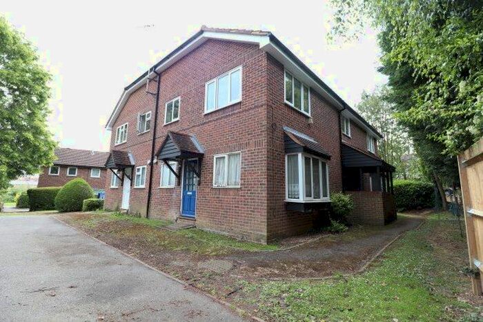 1 Bedroom Maisonette To Rent In Penn Mews, Braintree, CM7