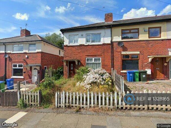 3 Bedroom End Of Terrace House To Rent In Tennyson Road, Middleton, Manchester, M24