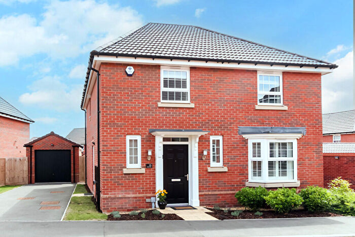 4 Bedroom Detached House For Sale In Hamlet Street, Wellingborough, NN8