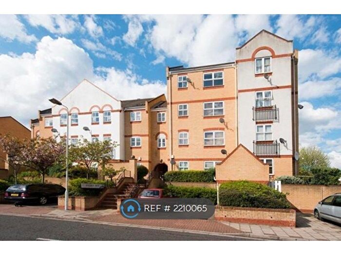 1 Bedroom Flat To Rent In County Road, London, E6