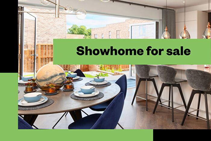 5 Bedroom End Of Terrace House For Sale In School Drive, Glasgow, G13