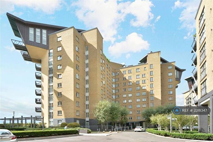 2 Bedroom Flat To Rent In Pierpoint Building, London, E14