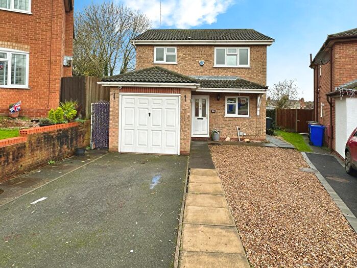 3 Bedroom Detached House For Sale In Cricketers Close, Burton-on-Trent, DE15