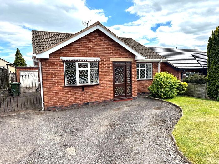 3 Bedroom Detached Bungalow For Sale In Hickman Road, Nuneaton, CV10
