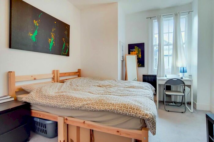 2 Bedroom Maisonette To Rent In Francis Road, Leyton, London, E10