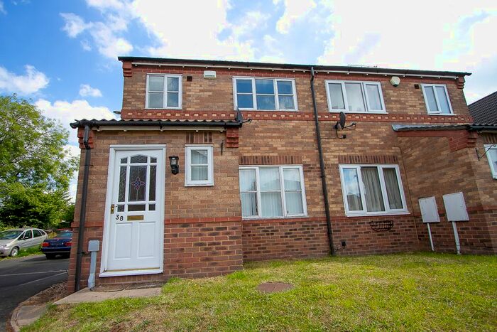 3 Bedroom Semi-Detached House To Rent In Haydock Close, Coventry, CV6