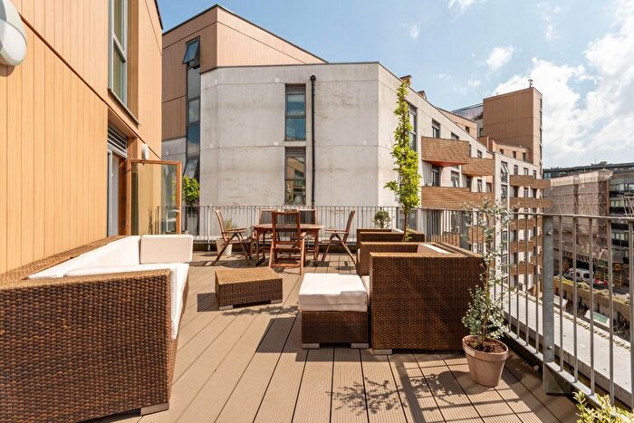 2 Bedroom Flat For Sale In New England Street, Brighton, BN1