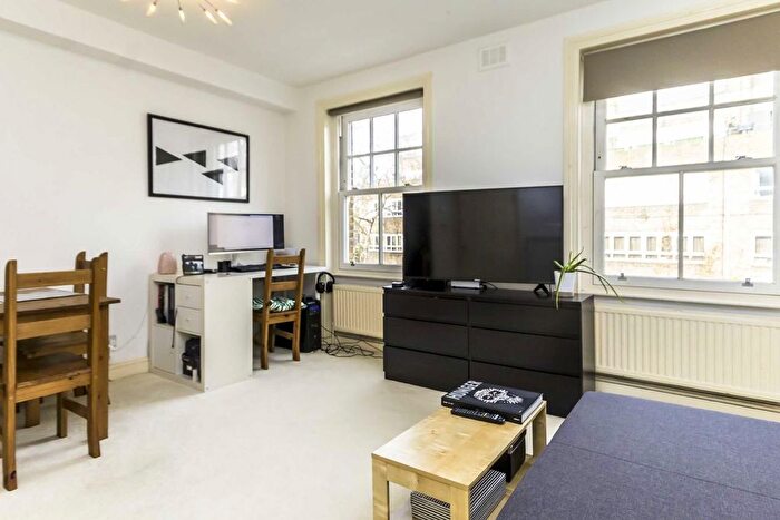 1 Bedroom Flat To Rent In Star Road, West Kensington, W14