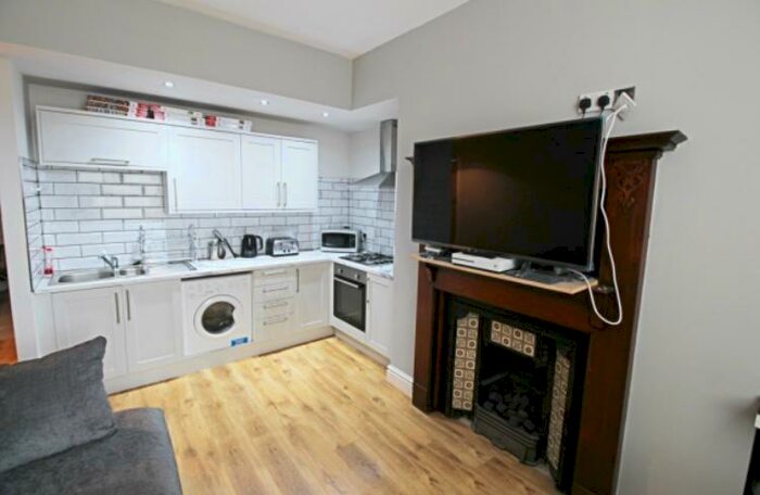 1 Bedroom Apartment To Rent In Derby Lane, L13