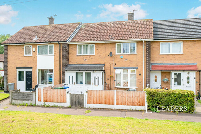 3 Bedroom Terraced House To Rent In Epping Drive, M33