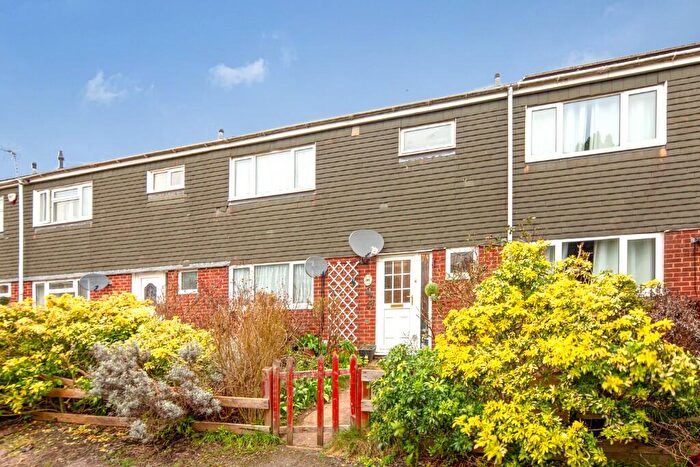 4 Bedroom Terraced House For Sale In Blenheim Drive, Bicester, Oxfordshire, OX26