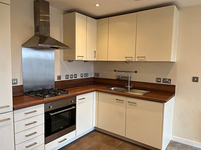 2 Bedroom Property To Rent In Truesdales, Ickenham, Uxbridge, UB10