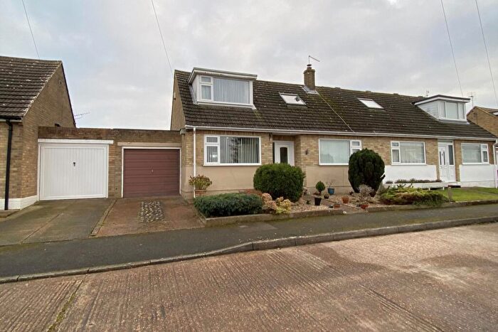 3 Bedroom Semi-Detached House For Sale In Downs Close, East Studdal, CT15