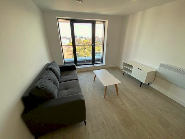 2 Bedroom Flat To Rent In Furness Quay, Manchester, M50