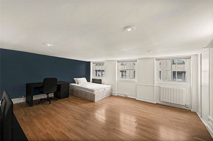 Studio To Rent In Duke Street, Marylebone, London, W1U