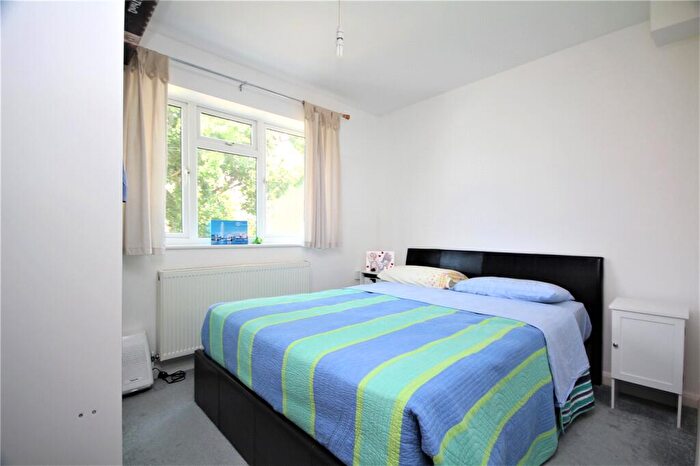 1 Bedroom Flat To Rent In Rowlands Road, Worthing, West Sussex, BN11