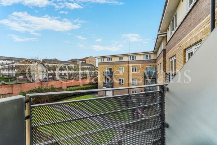1 Bedroom Flat To Rent In Bow Central, Hereford Road, Bow, London, E3