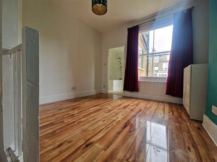2 Bedroom Flat To Rent In Bardolph Road, Holloway, London, N7