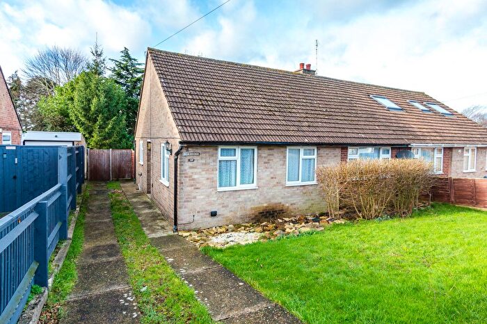 3 Bedroom Semi-Detached Bungalow To Rent In Vine Hill Close, Higham Ferrers, Rushden, NN10