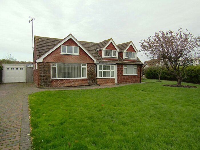 5 Bedroom Detached Bungalow To Rent In The Leas, Frinton-On-Sea, CO13