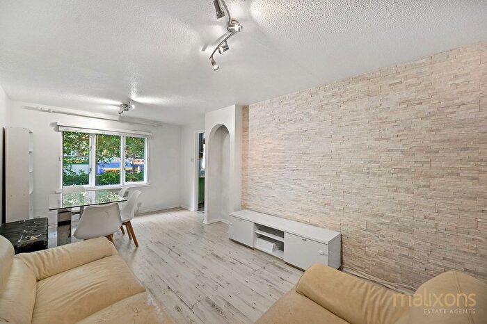 2 Bedroom Flat To Rent In St. Christophers Gardens, Thornton Heath, CR7